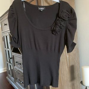 A.Byer Puff sleeve with Roses size Large